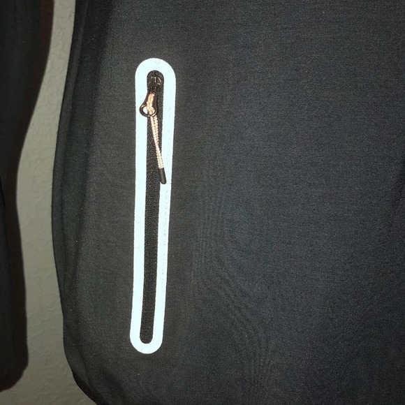 SAUCONY Sz M Women's Track Star Thermal Construction Deep Scuba Shaped Hoodie - Picture 4 of 7